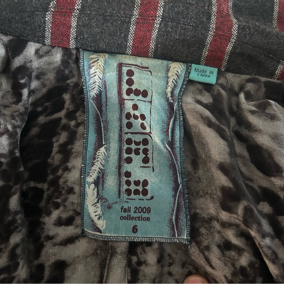 L.A.M.B. Ruffle Blazer - Picture 5 of 5